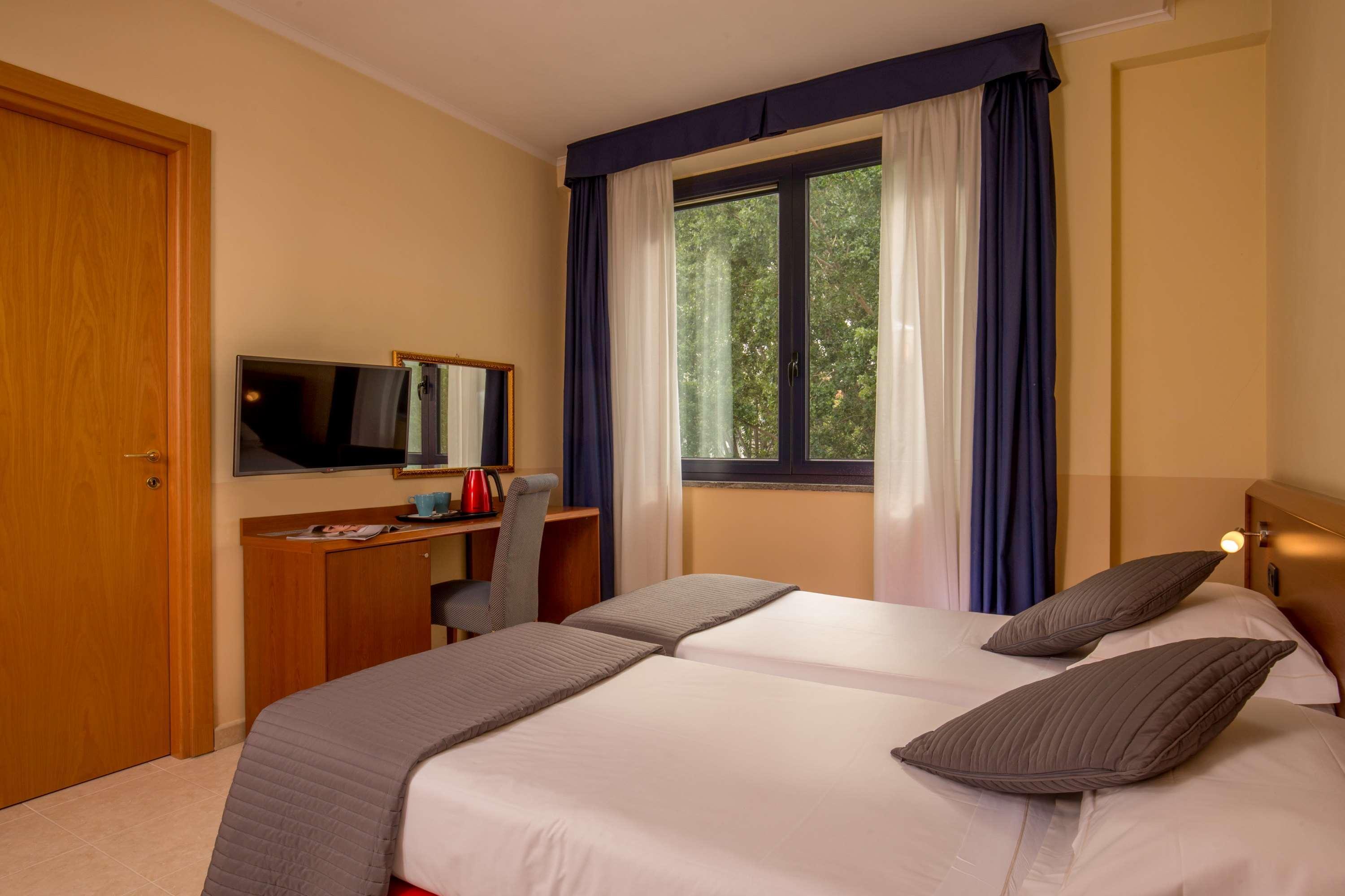 Best Western Blu Hotel Roma Esterno foto