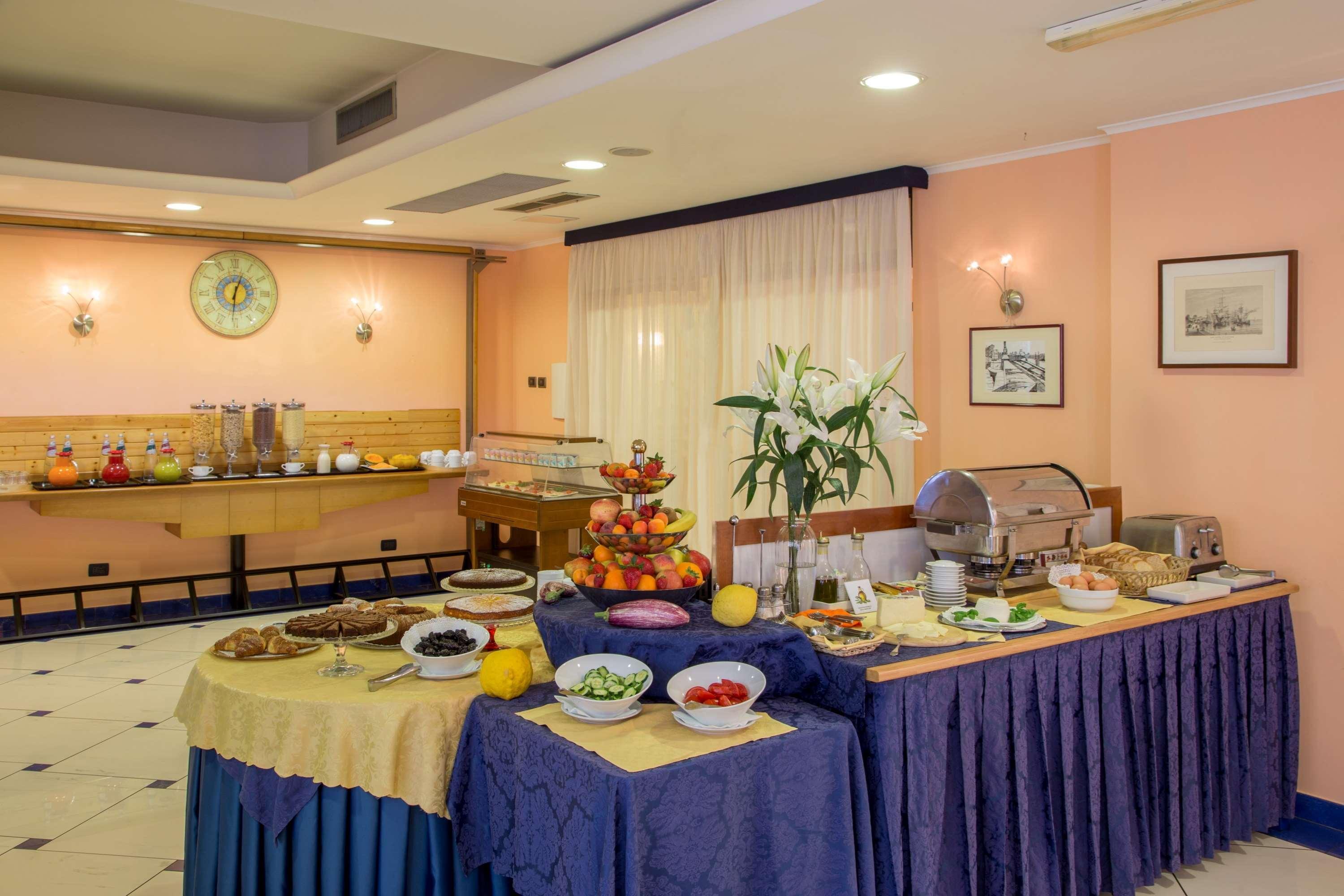 Best Western Blu Hotel Roma Esterno foto