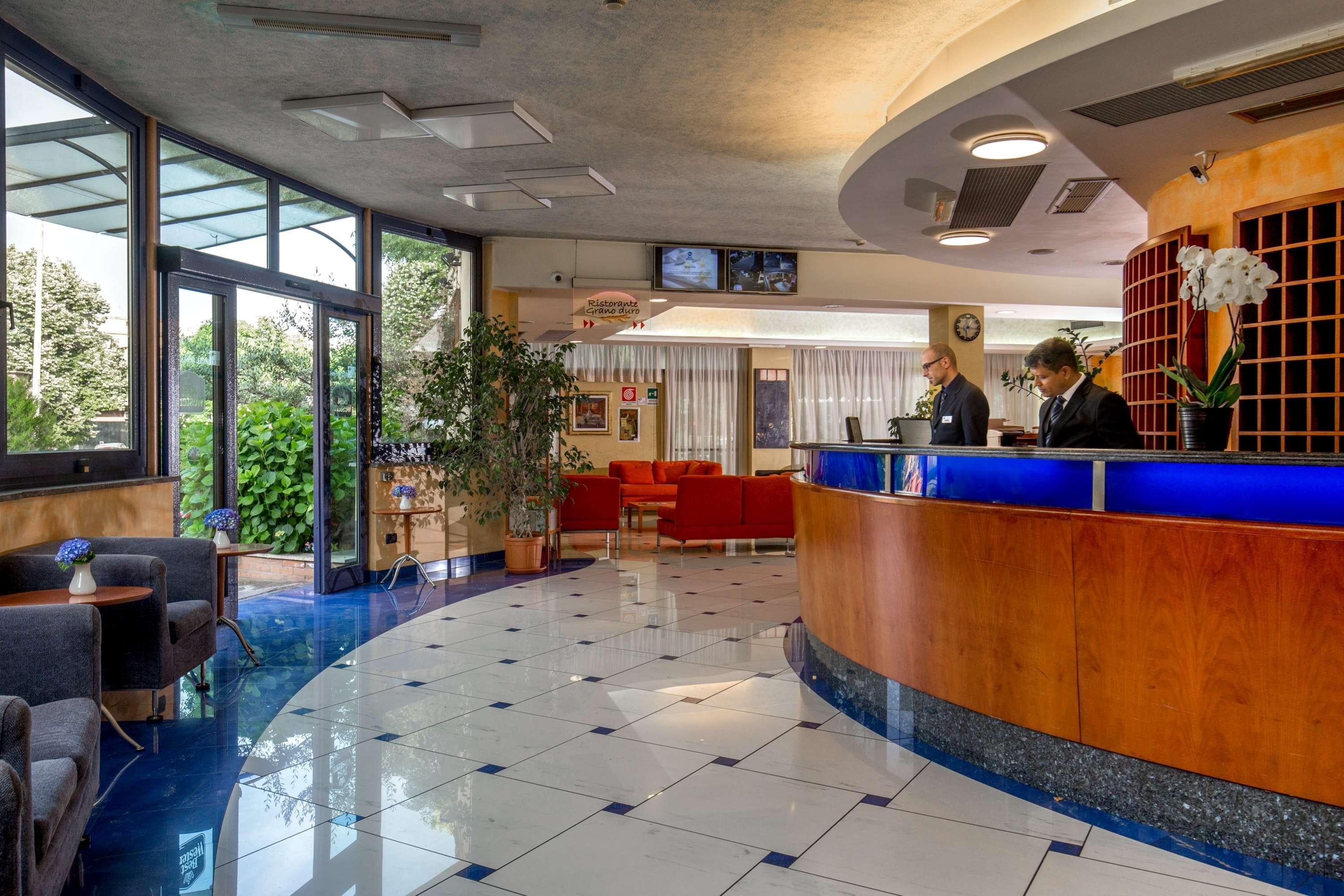Best Western Blu Hotel Roma Esterno foto