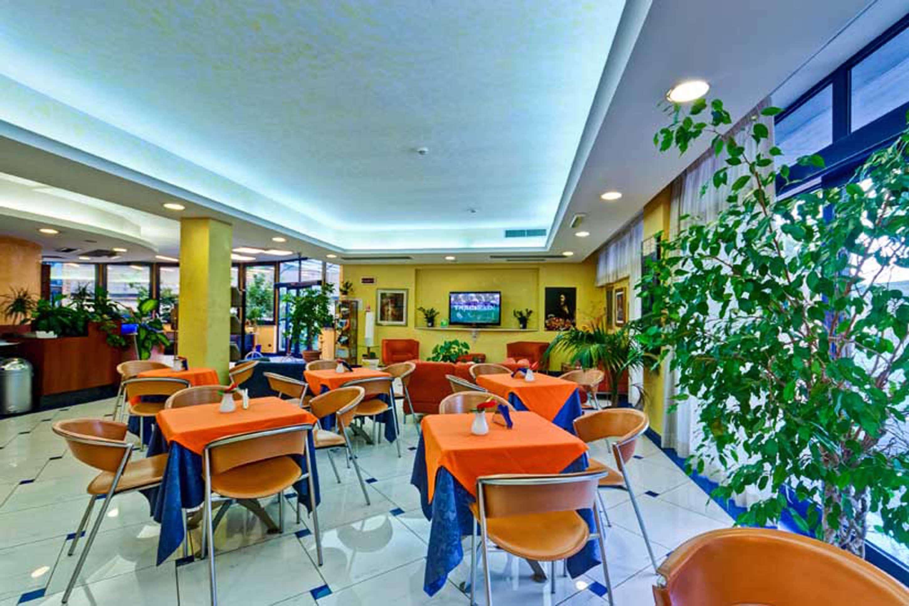 Best Western Blu Hotel Roma Esterno foto