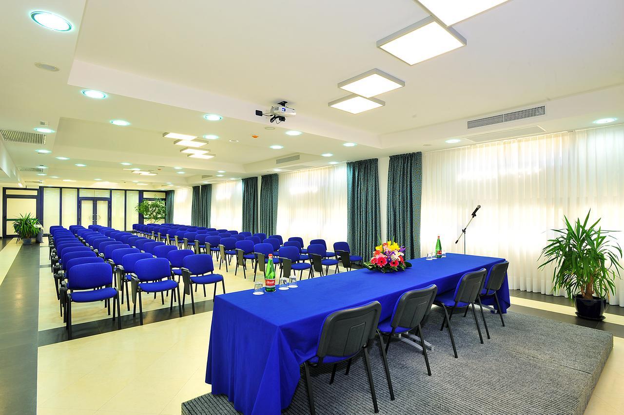 Best Western Blu Hotel Roma Esterno foto
